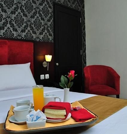 Feodora Airport Hotel ปาเลมบัง ห้อง รูปภาพ