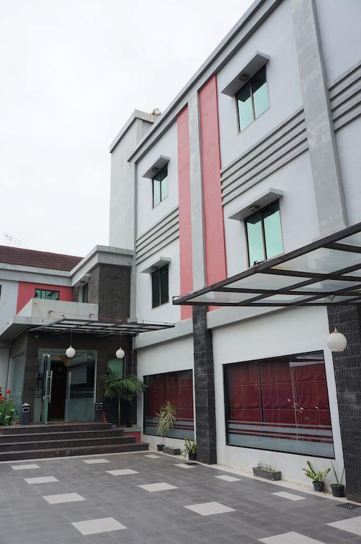 Feodora Airport Hotel ปาเลมบัง ภายนอก รูปภาพ